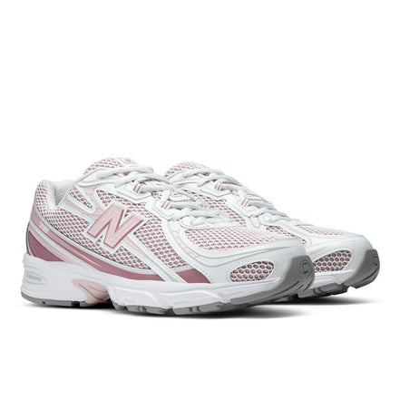 New Balance 740 Pink